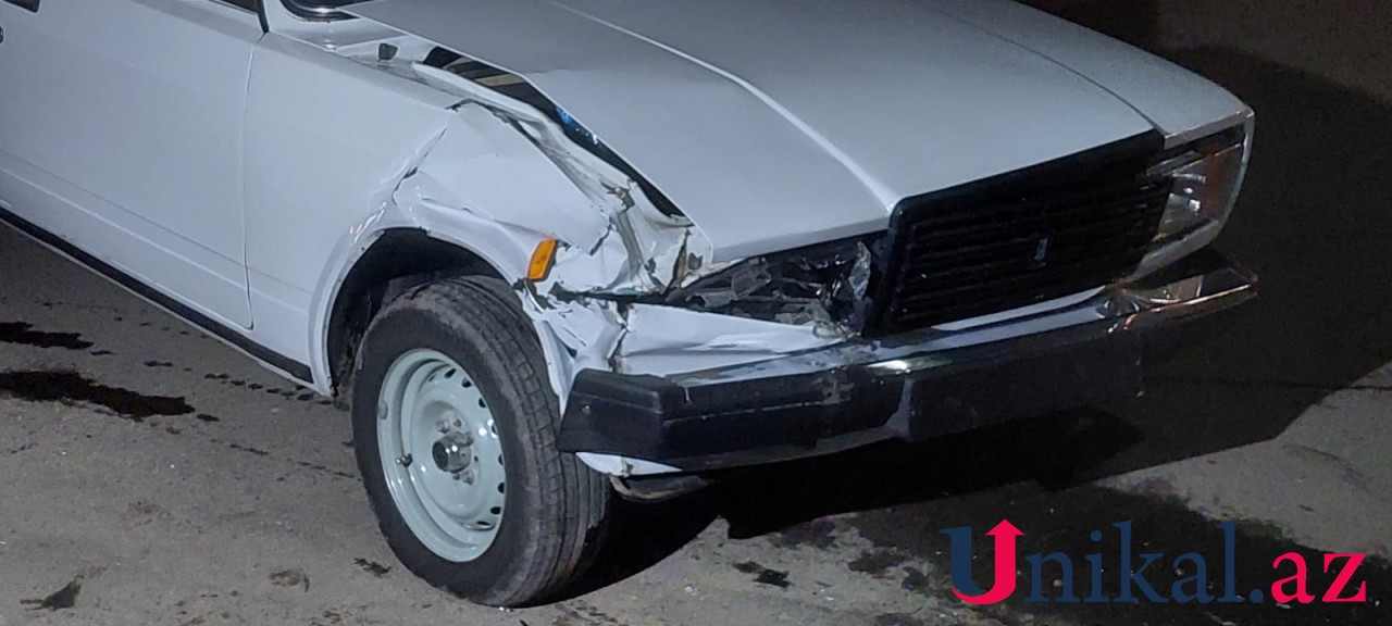 Gəncədə maşın evakuatorla toqquşdu - Yaralanan var